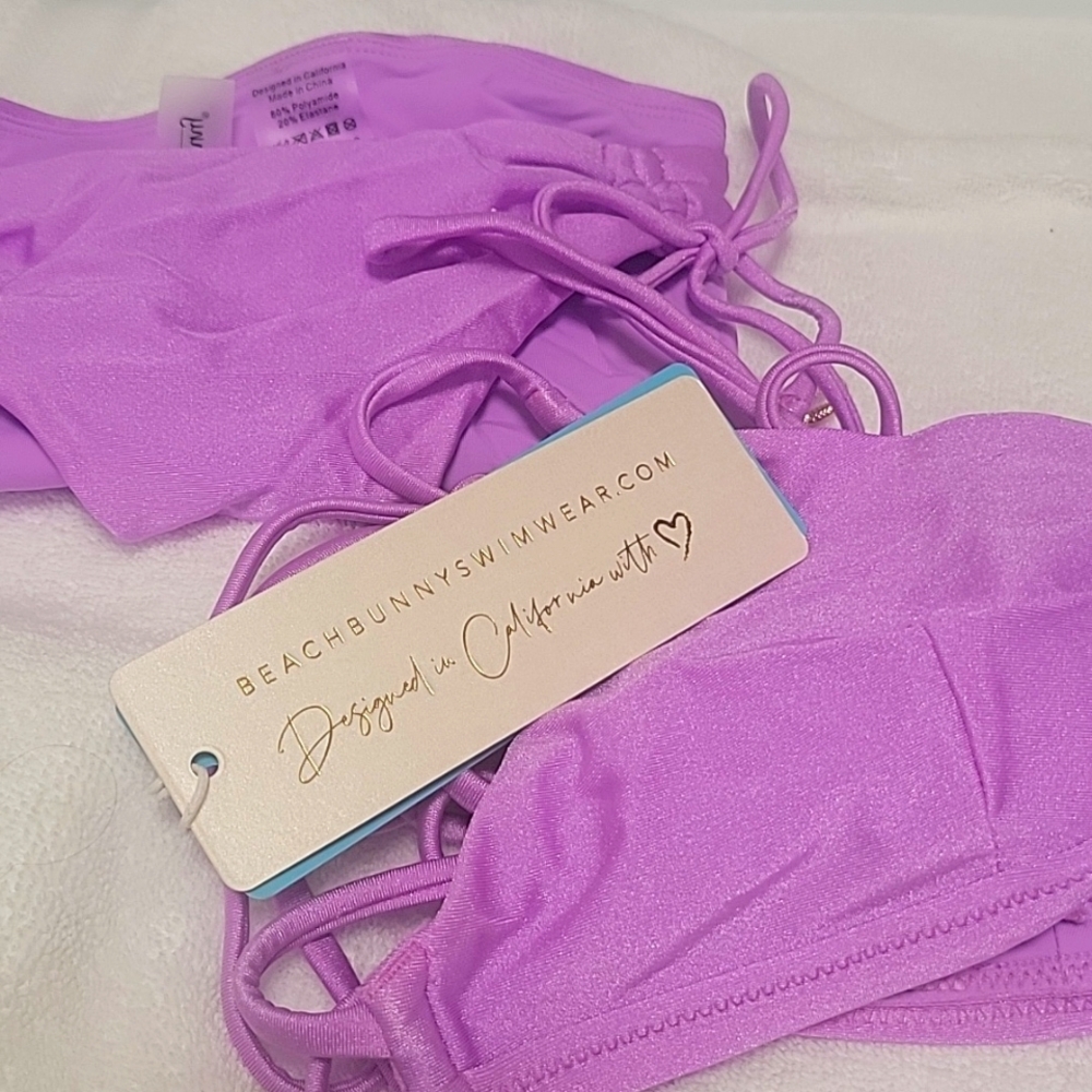 BEACH BUNNY Bikini TOP only
